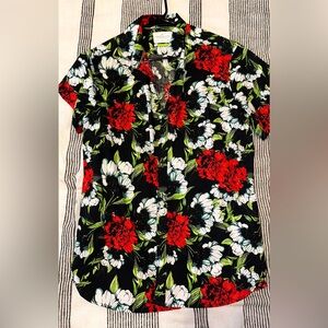 Men’s short sleeve flower shirt - medium